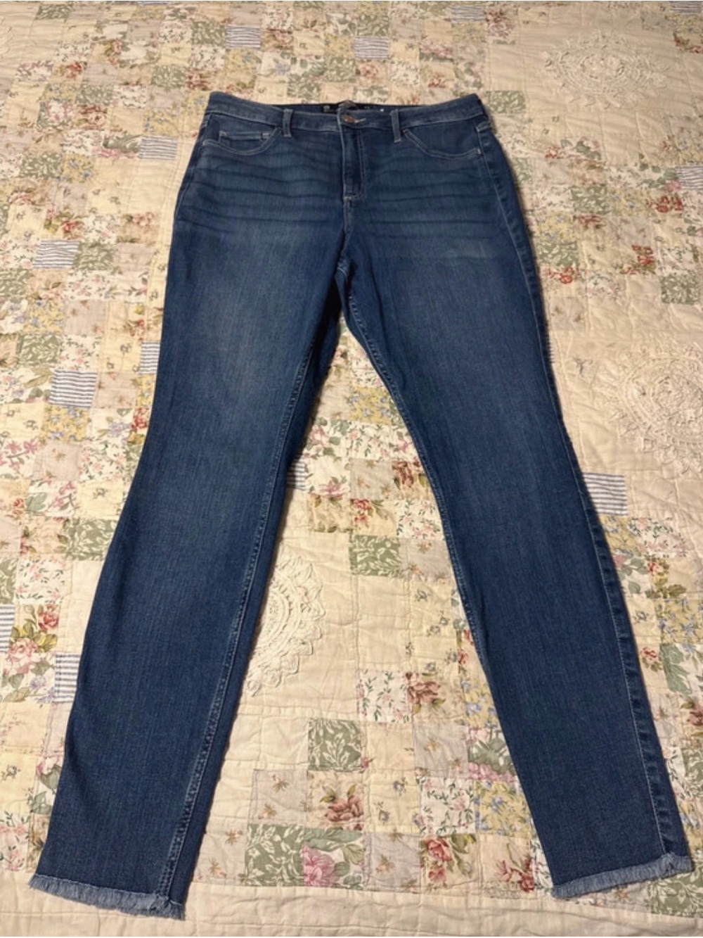 Hollister Curvy high rise super skinny jeans